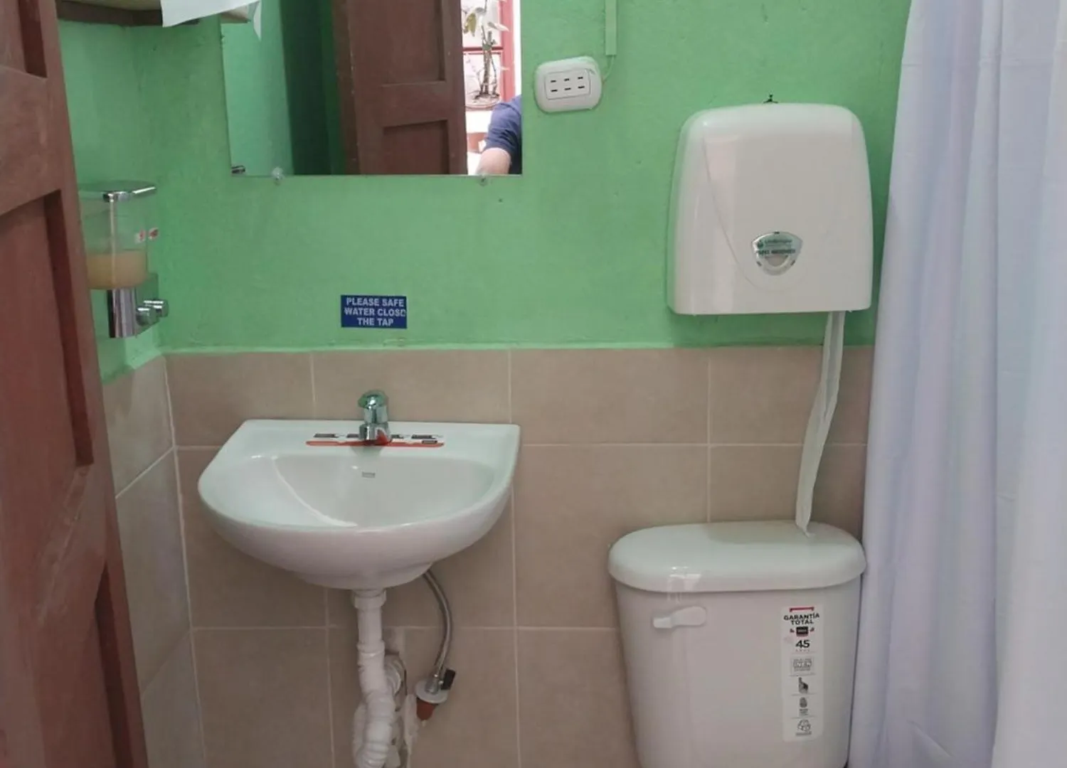 Friendly House & Hostel 2 Quito Bed & Breakfast