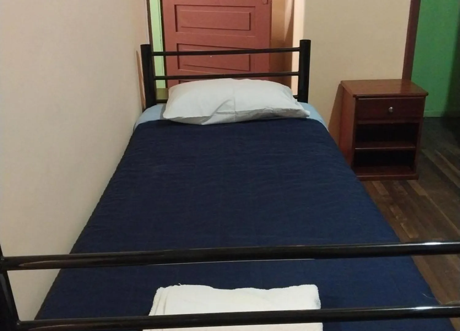 Friendly House & Hostel 2 Quito Bed & Breakfast
